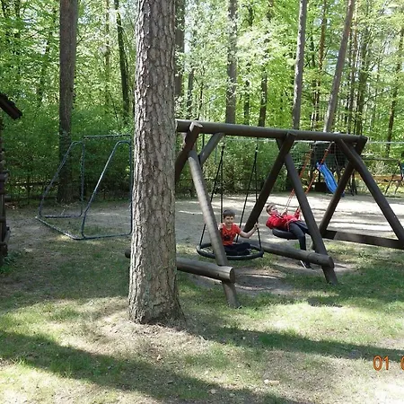 Letniskowe Biedronka بيت للعطل Makowo